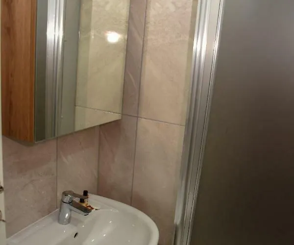 Irbec & Aparthotel *